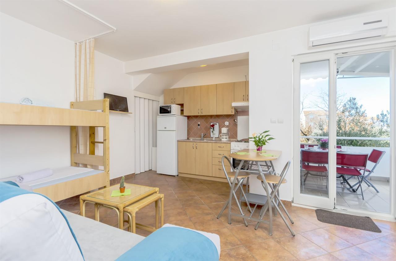 Apartment Branka Srima Kültér fotó