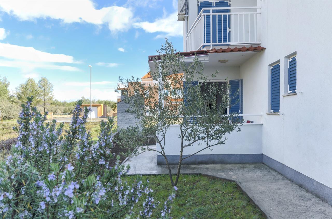 Apartment Branka Srima Kültér fotó